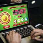 Finding the right casino for gambling online requires knowing your options. Here is the complete guide for gamblers on how to select online casinos.