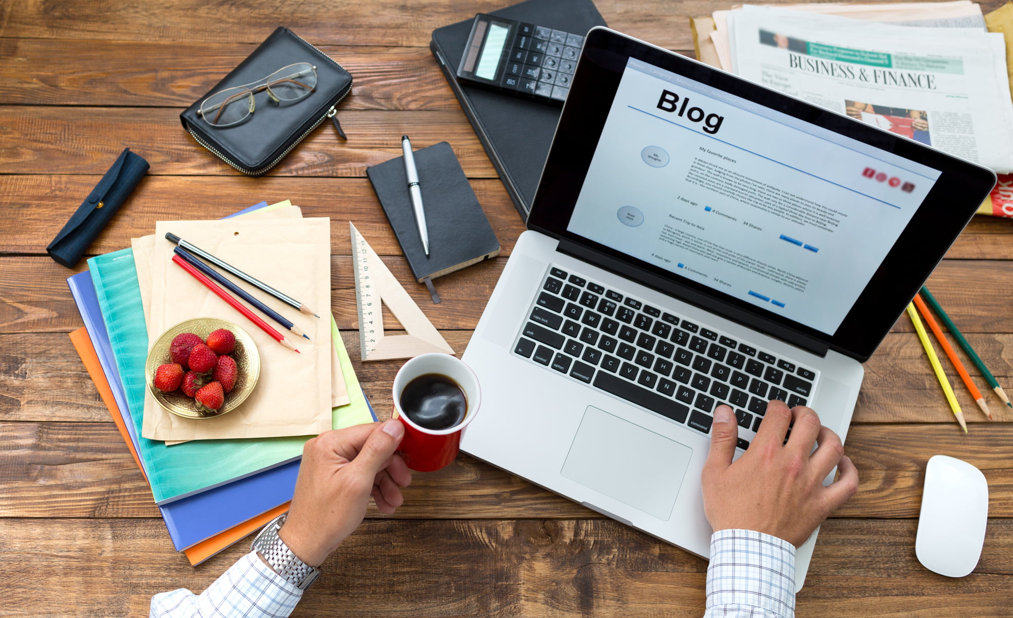 If your company does not have a blog, then it's time to make one. Click here to discover 5 benefits of creating a business blog.